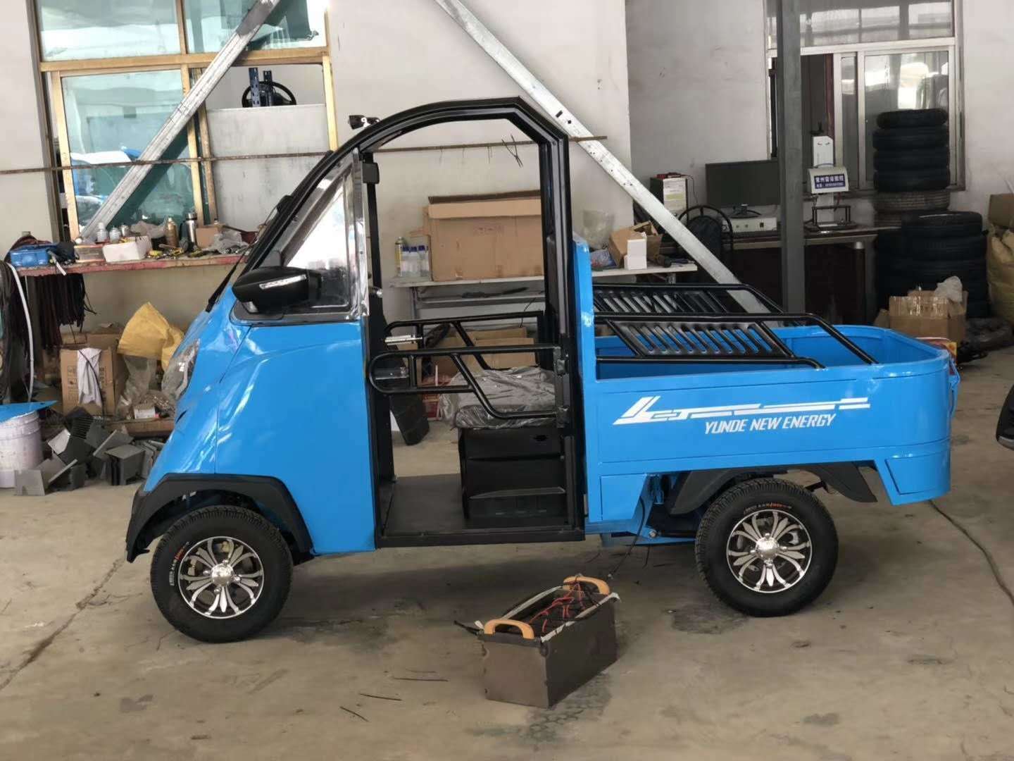 Loading Car - Steel Frame, Adjustable Driver Seat | Black & Blue, Electric Start, Excellent Mileage