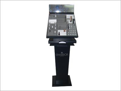 कॉस्मेटिक डिस्प्ले