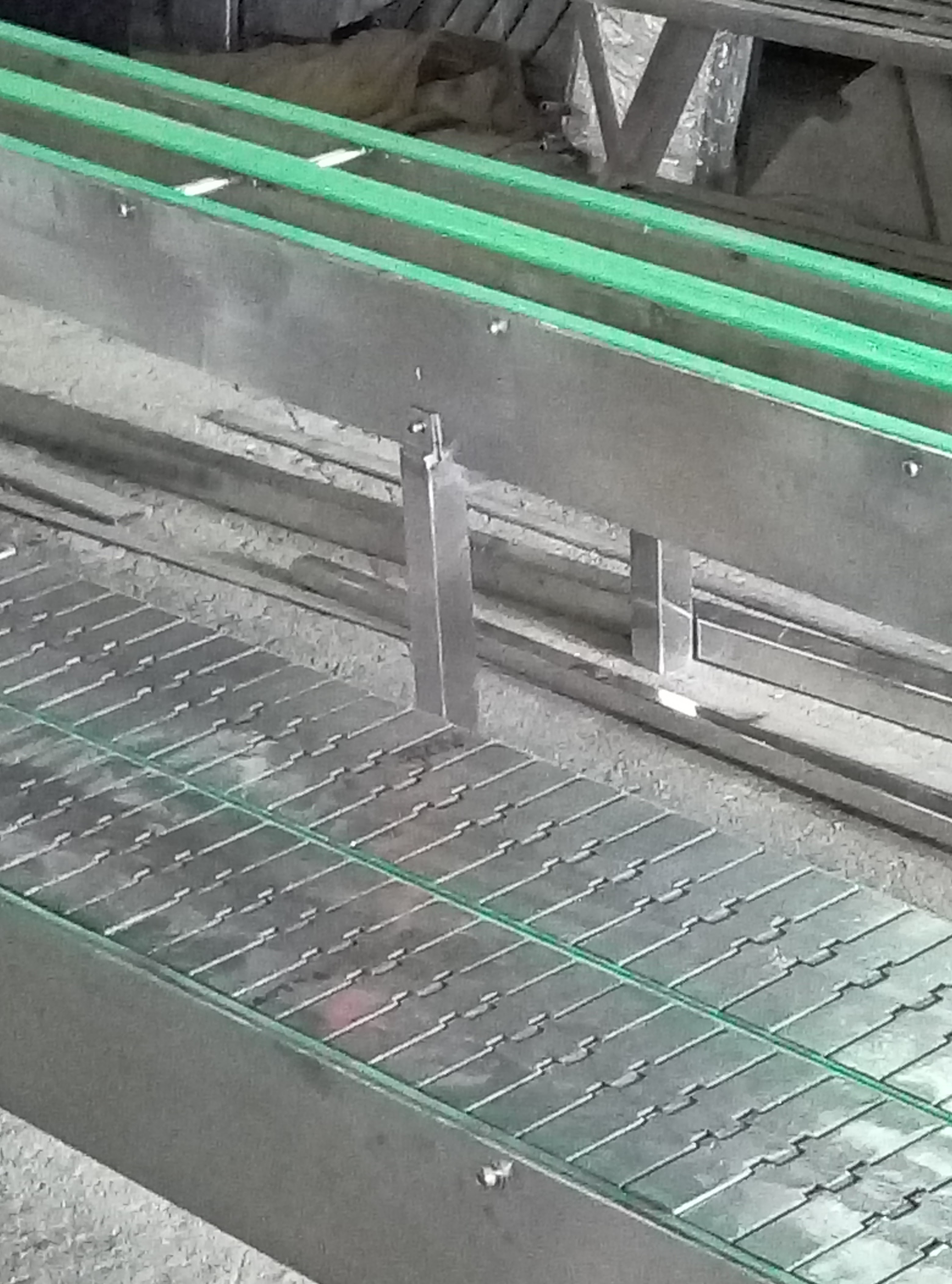 S.s. Chain Conveyor - Color: Steel