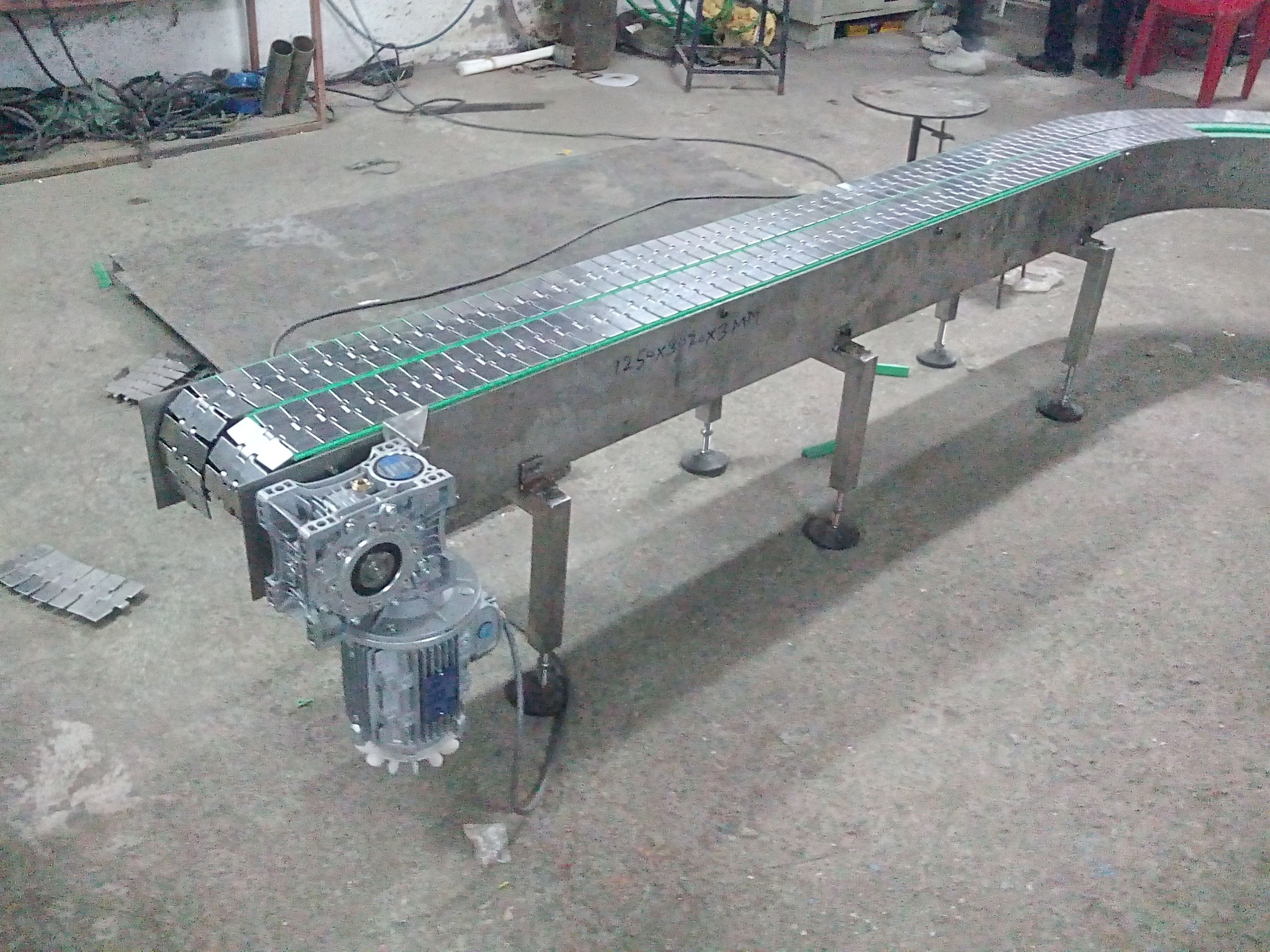 S.s. Chain Conveyor - Color: Steel