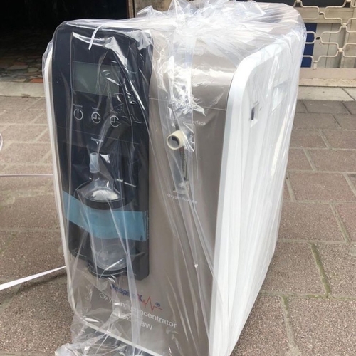 स्टॉक में उपलब्ध ऑक्सीजन कनेक्टर 5L से 10L