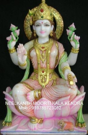 Marble Lord Laxmi Statue - Finishing: Polishing