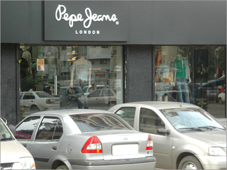 एक्रिलिक बोर्ड