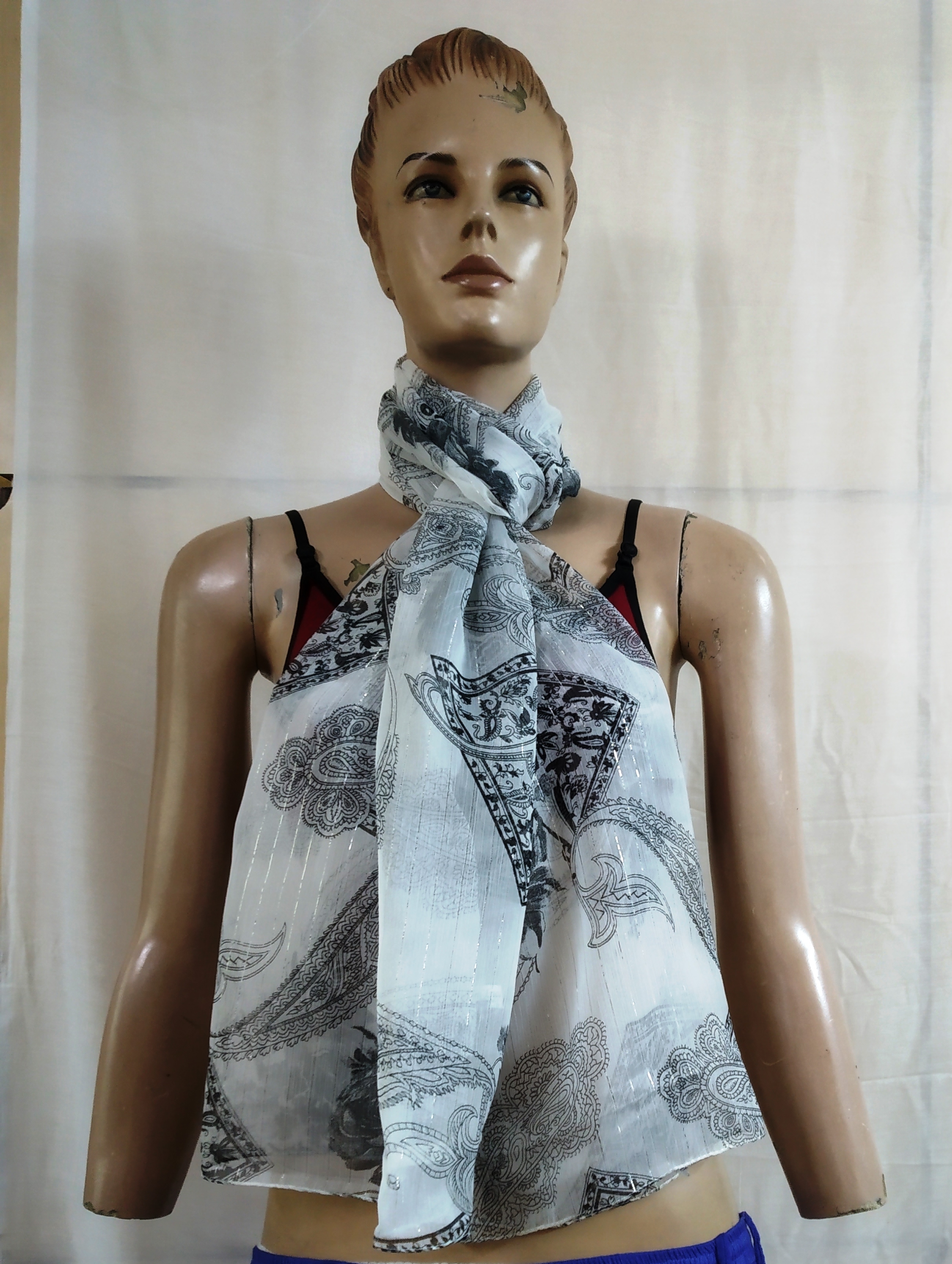 Printed Scarves - Color: Multicolor