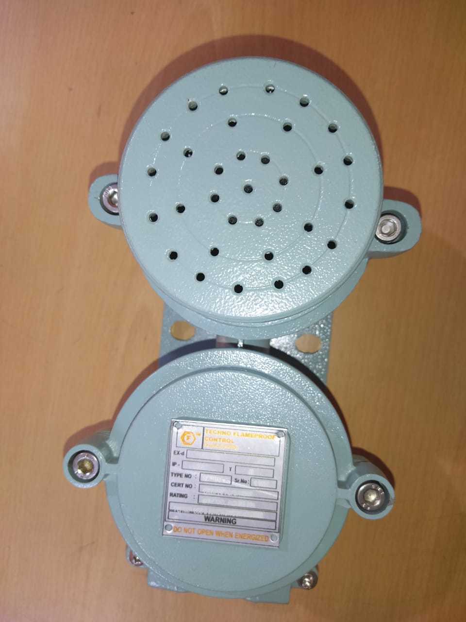Flameproof Hooter - Cast Aluminum Alloy Lm6 Red Ip65 Protection 230v Rating | High Safety Standards Prevents Short Circuits Enhanced Durability