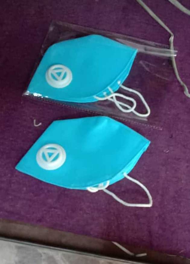 Air Pollution Mask - Non-woven Fabric, One Size, Yellow | Multiple Layers, Activated Carbon Filter, Exhalation Valve