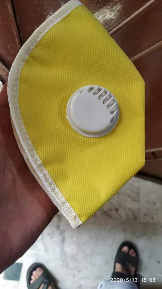 Air Pollution Mask - Non-woven Fabric, One Size, Yellow | Multiple Layers, Activated Carbon Filter, Exhalation Valve