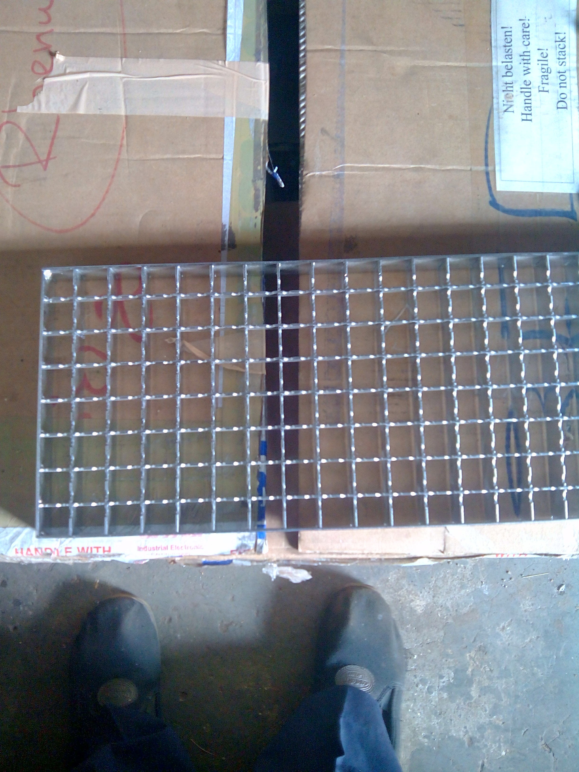 Stainless Steel Grating - Ss304/ss316 Material, Customized Sizes From 20mm To 50mm Height | Heavy Duty, Anti-slip Serrated Surface, Ideal For Food & Chemical Industries