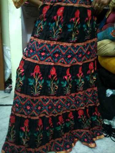 महिलाओं की स्कर्ट