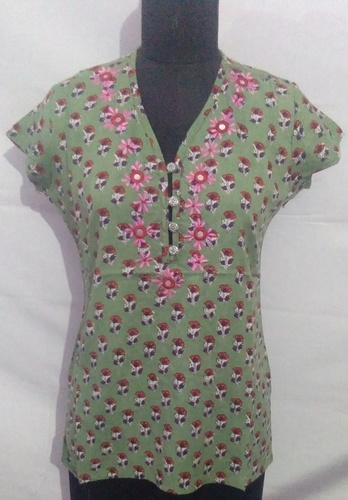 प्रिंटेड टॉप