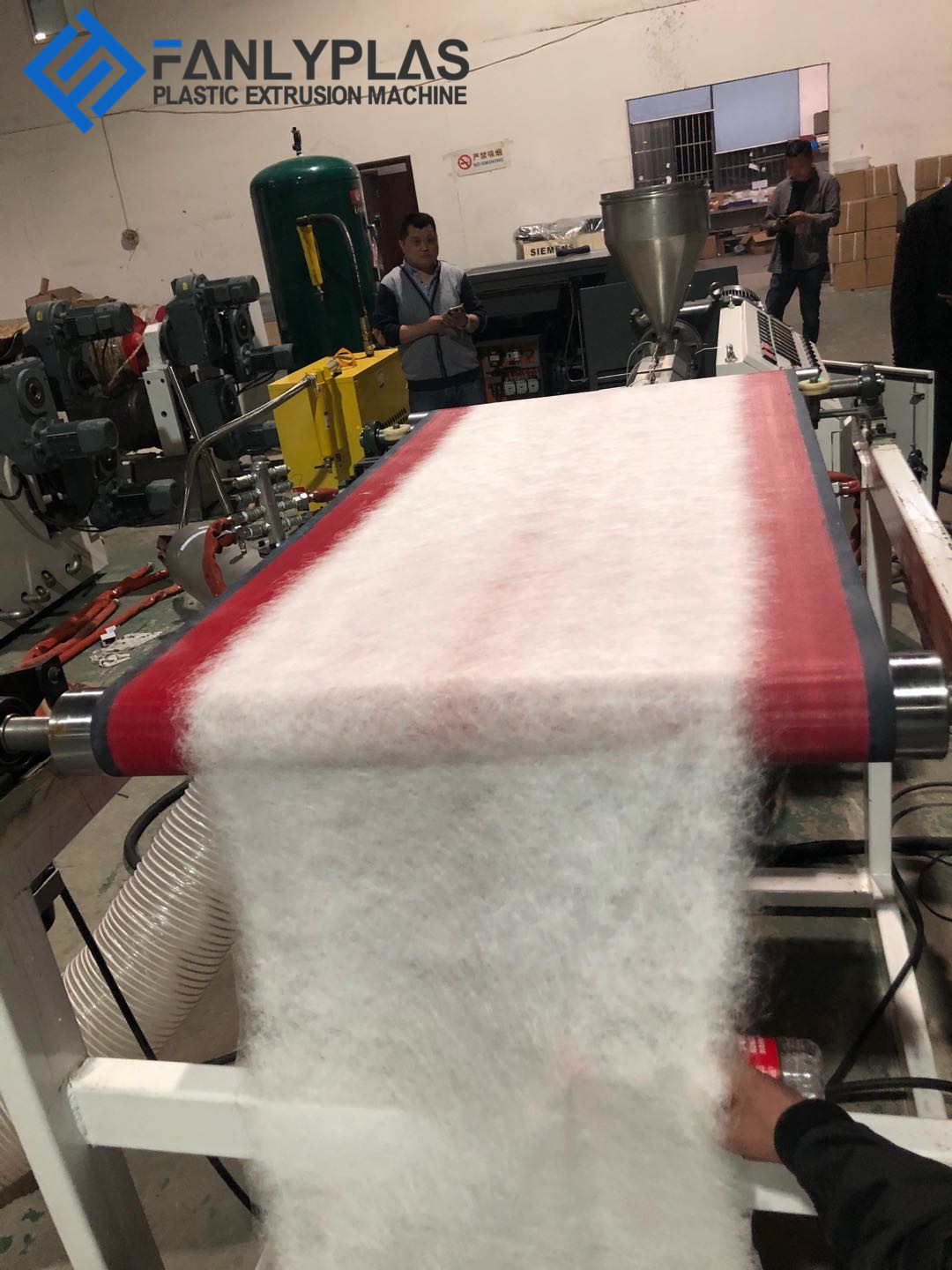 600mm Width Pp Melt Blown Non Woven Fabric Machine - Operating Type: Automatic
