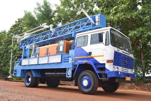 सेमी-ऑटोमैटिक 150 मीटर मिनी ट्रक माउंटेड ड्रिलिंग रिग