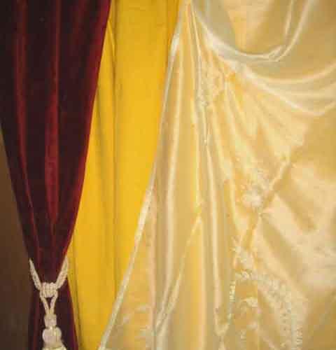 कॉटन, जैक्वार्ड, वेल्वेट, नेट, दामस्क पर्दे