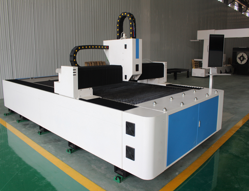Automatic 3015 Fiber Laser Cutting Machine