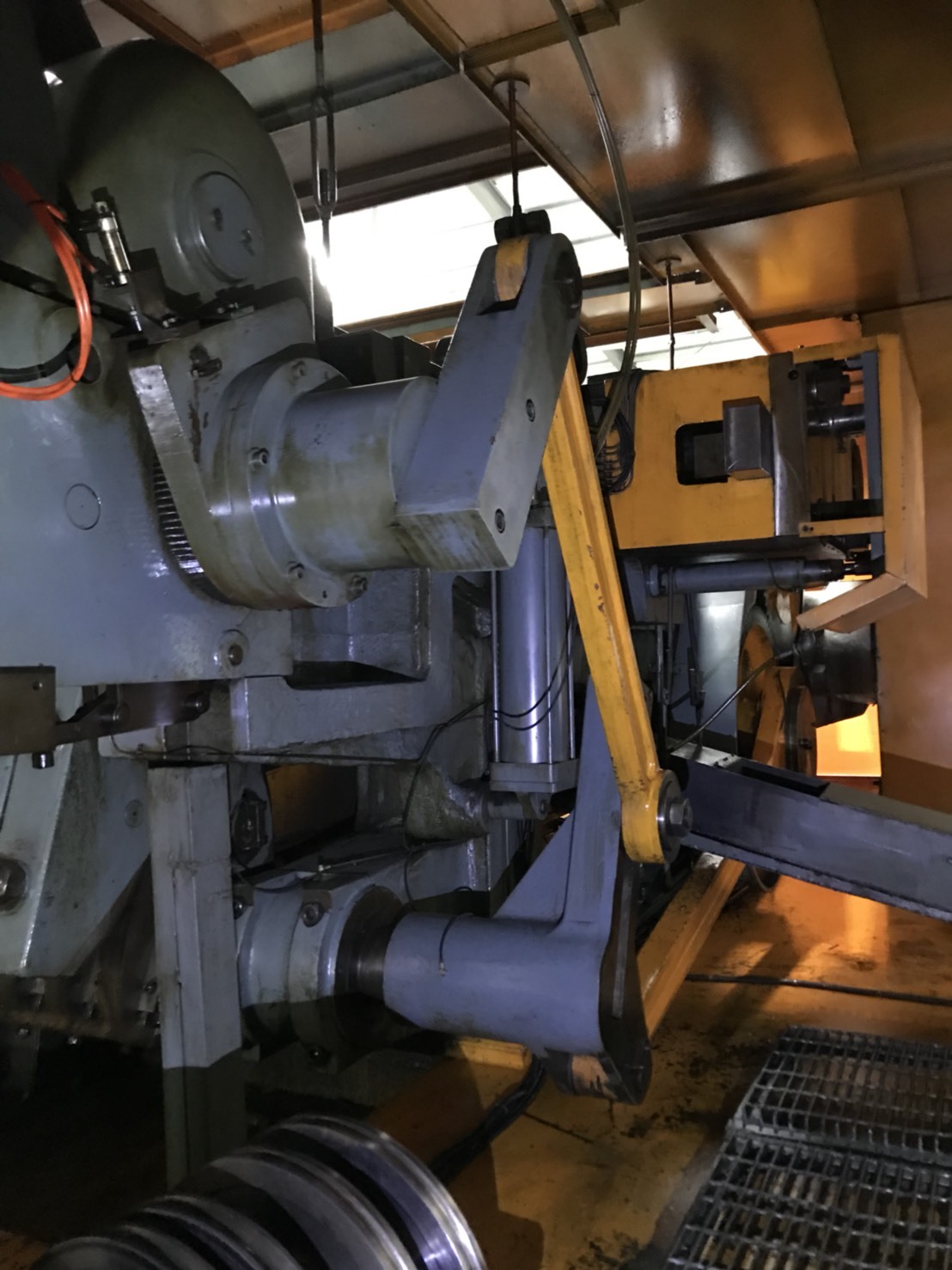 #578 Chun Zu 254s Bolt Making Machine