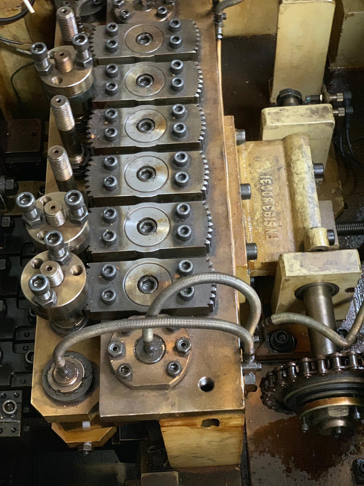 #789 Ccm 19b6s Nut Former