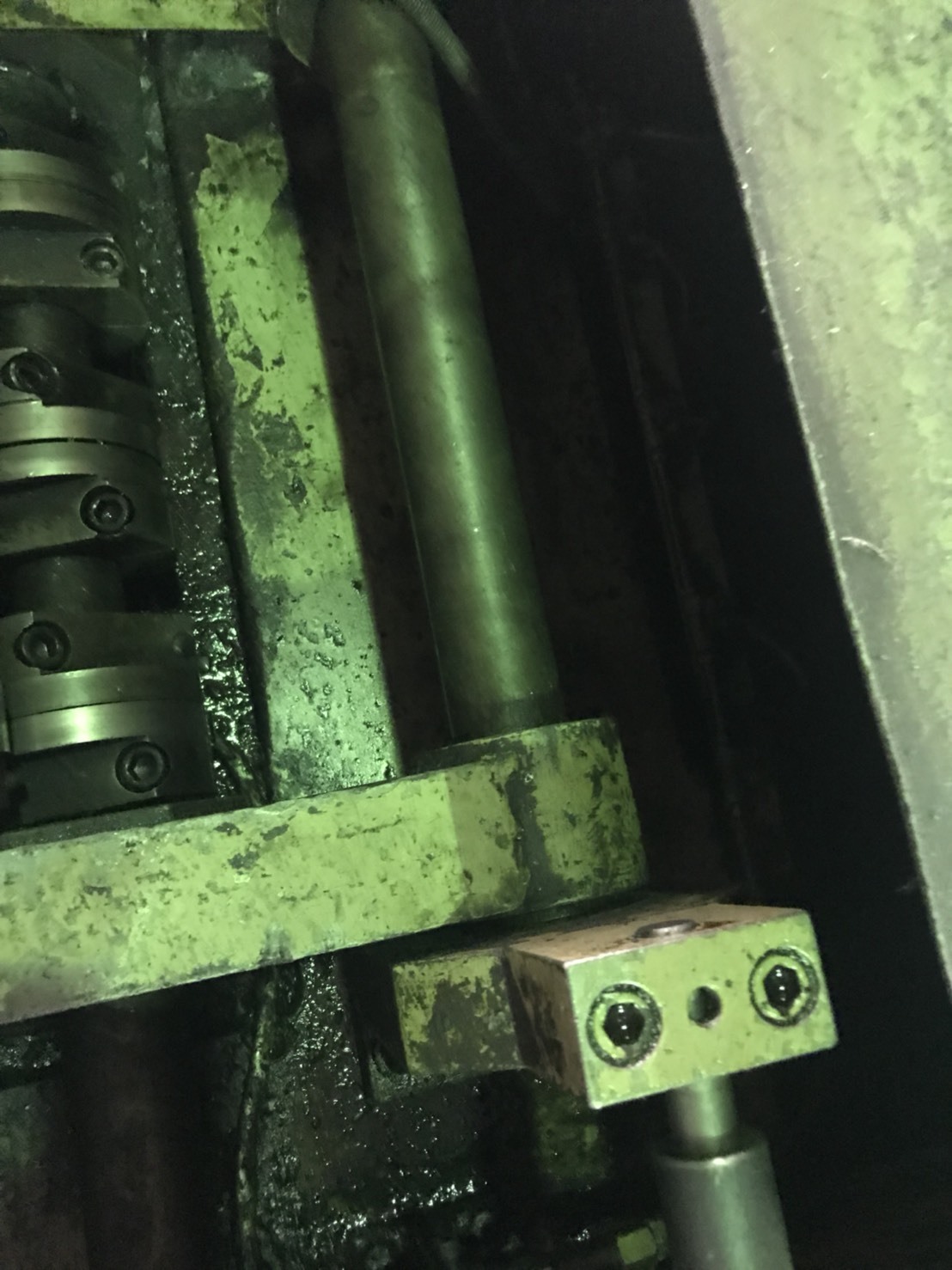 #814 Tk Ware19b3s Bolt Former