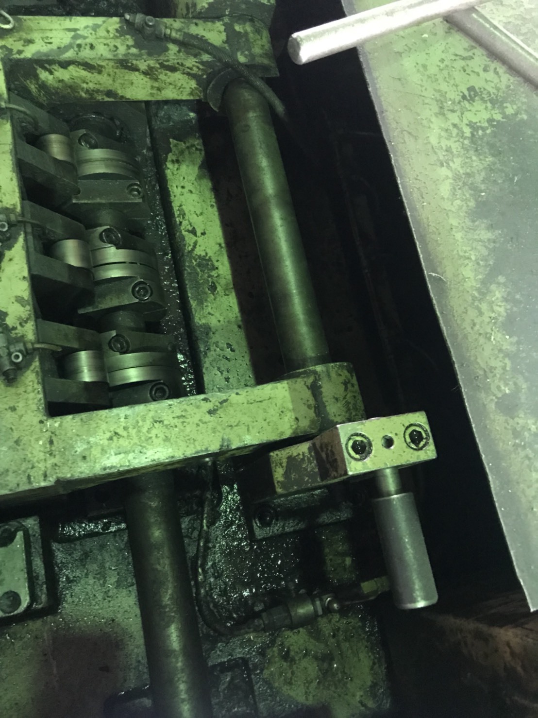#814 Tk Ware19b3s Bolt Former