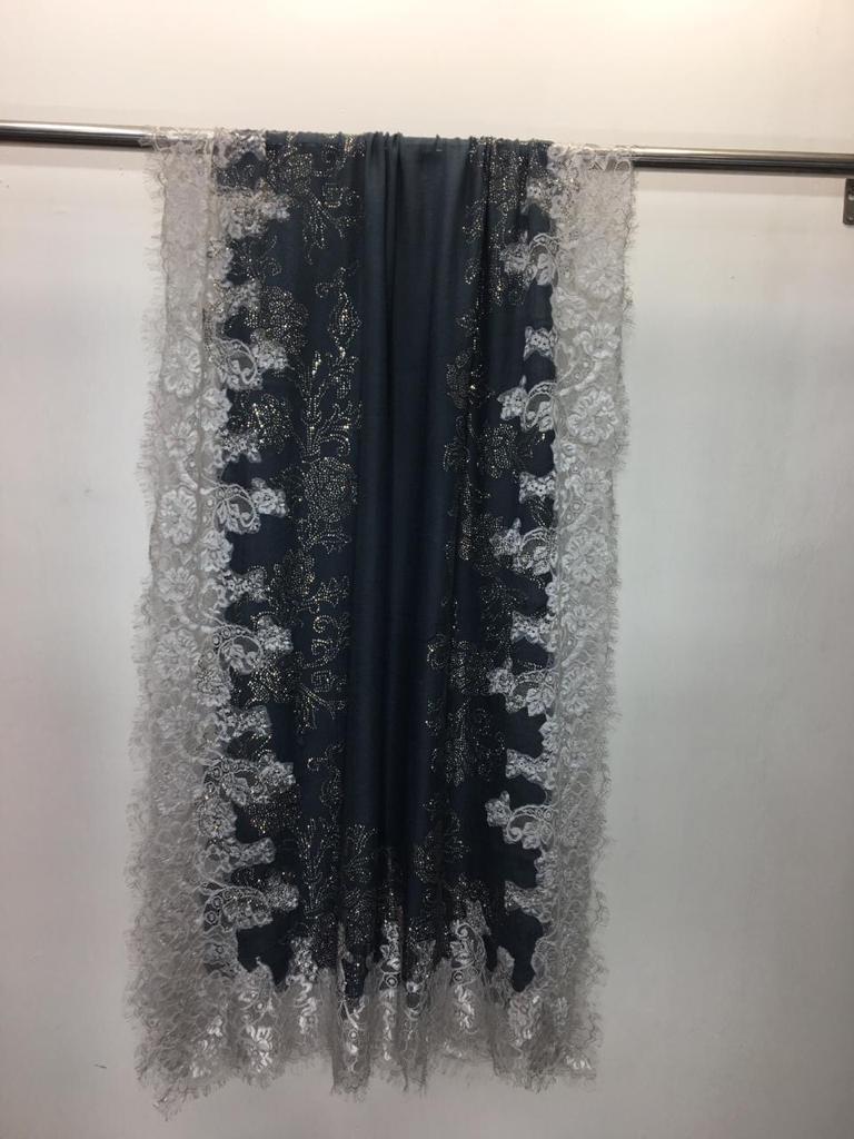 Pashmina French Lace With Crystal Stole - Knitting Type: Machine Made