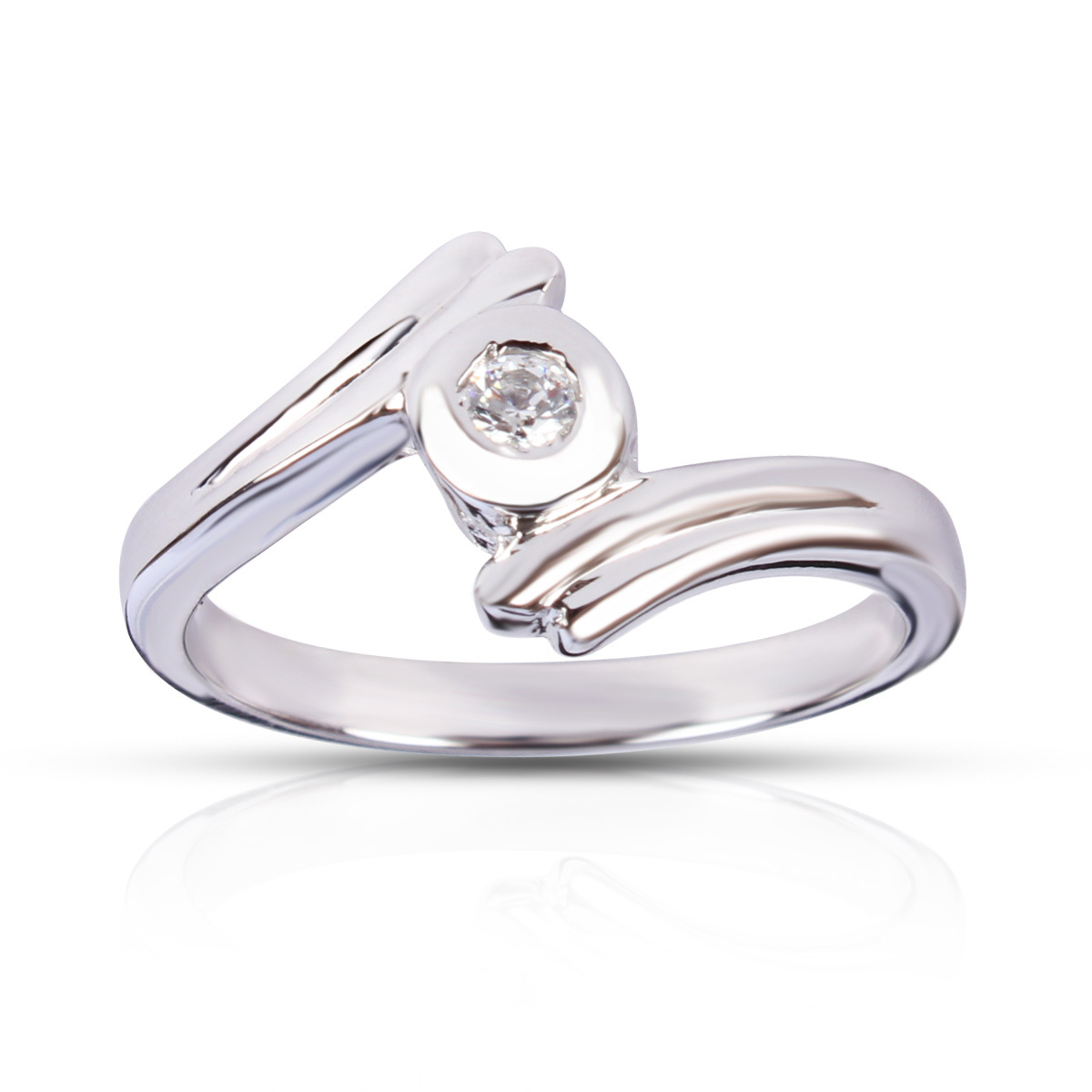 Sterling Silver Solitaire Ring Gender: Women