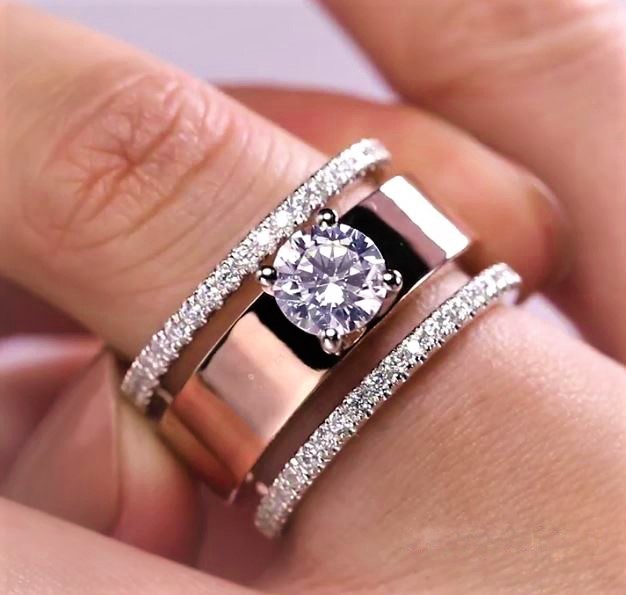 6mm Rund Cut Simulated Diamond Prong Setting Solitaire Engagement Ring - 925 Sterling Silver, Size 4 To 12 Available, Golden Color, 0.95 Carat Round Brilliant Cut Diamond