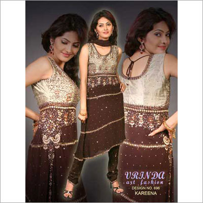 कशीदाकारी सलवार सूट