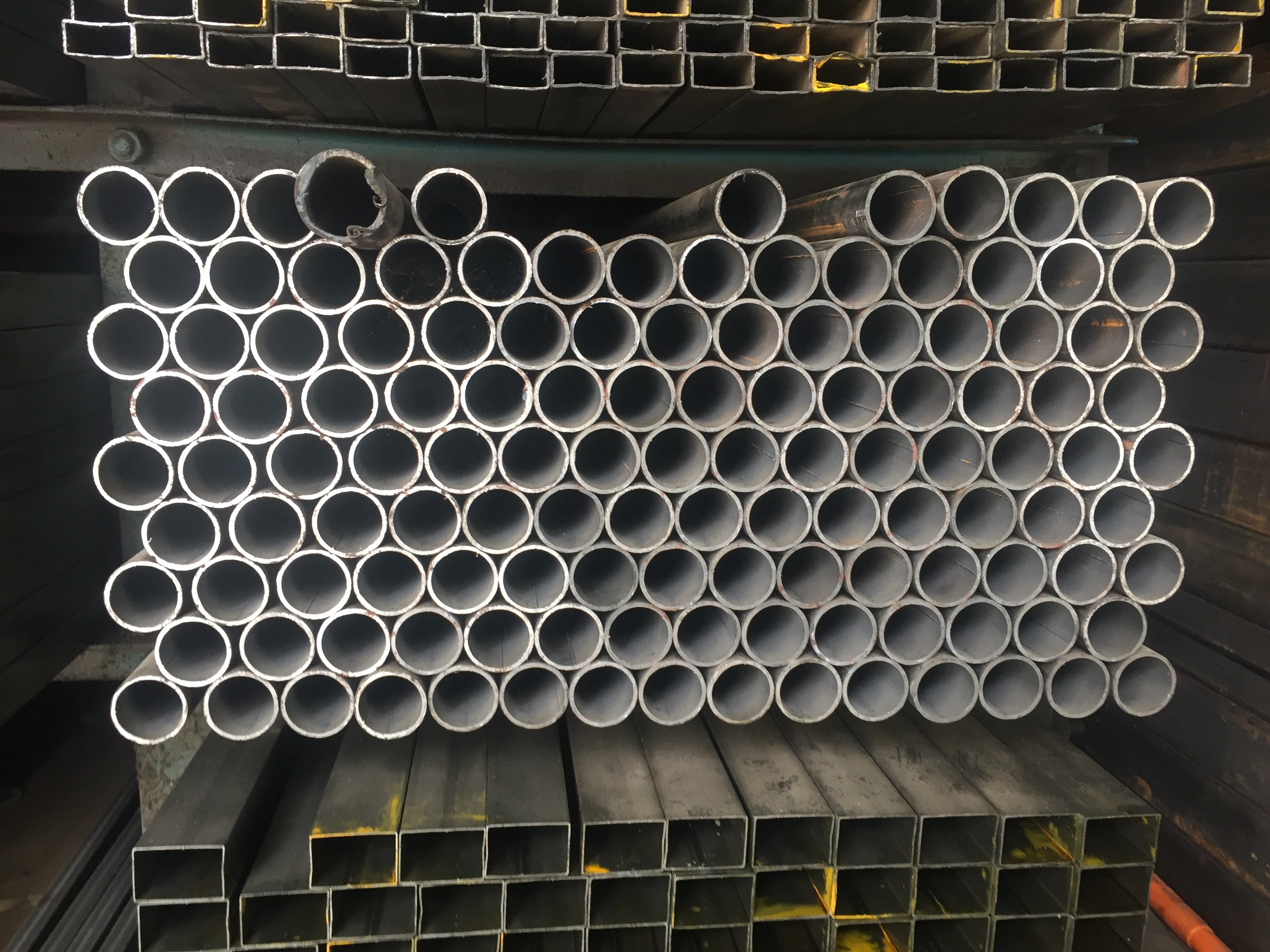 M.s. Round Pipes And Tubes - Mild Steel, Sizes 21.30mm To 323mm, Thickness 0.80mm To 6.00mm | Versatile For Architectural, Hydraulic, And Oil Applications