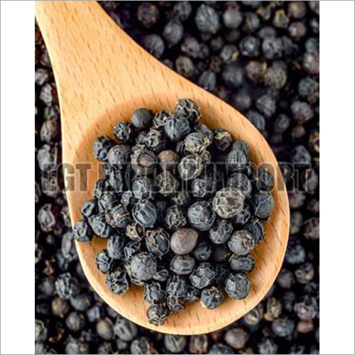 Black Pepper - Whole Berries, 2-5 mm Size, Black Color, Moisture Content <12% | Versatile Culinary Ingredient for Flavor and Aroma