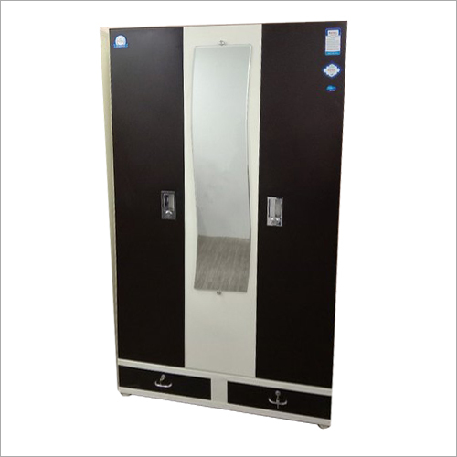 Three Door Almirha