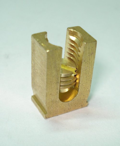 पीतल विद्युत घटक