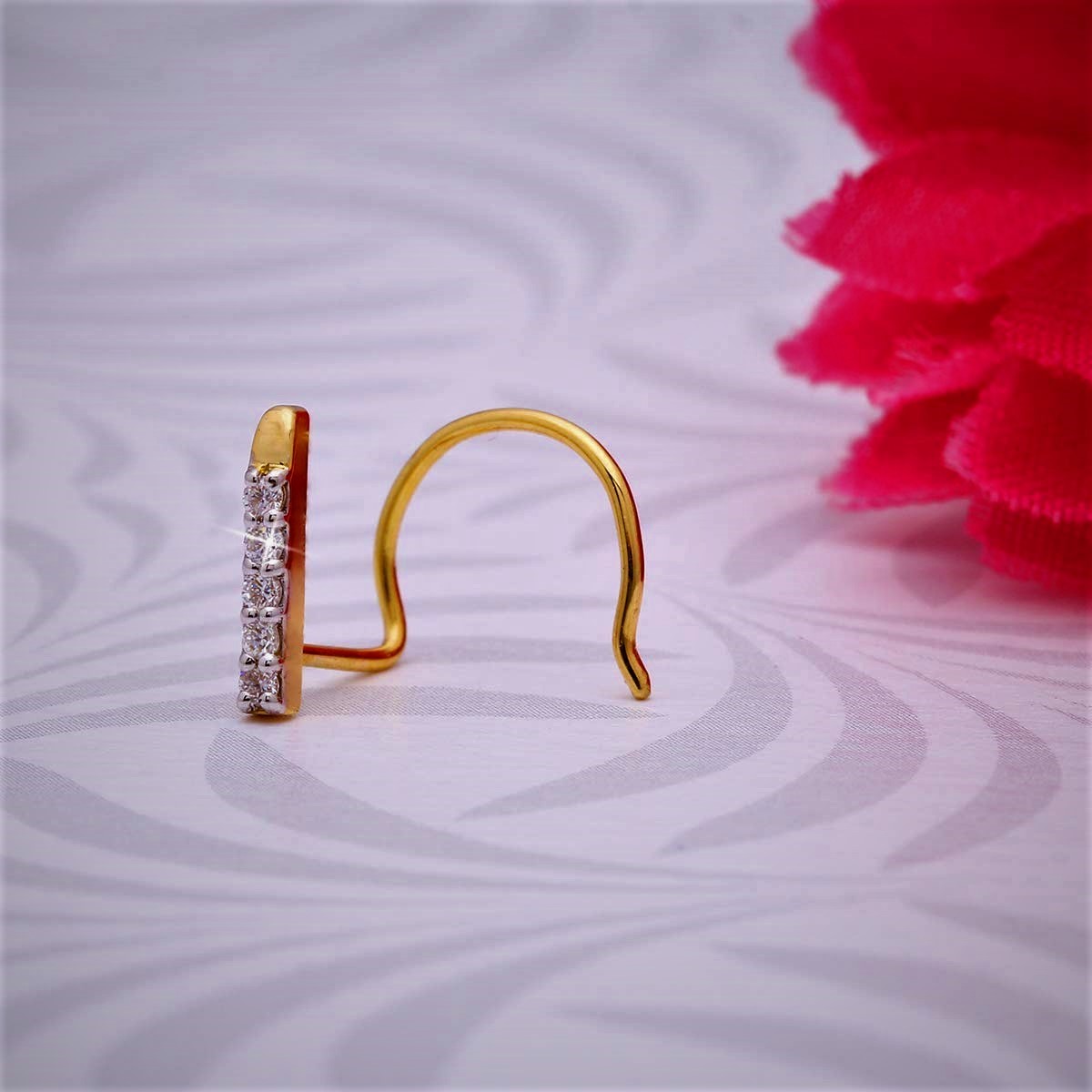 1.4mm Round Cut Forever Brilliant Moissanite Solitaire Wire Nose Pin 14k Yellow Gold Gender: Women