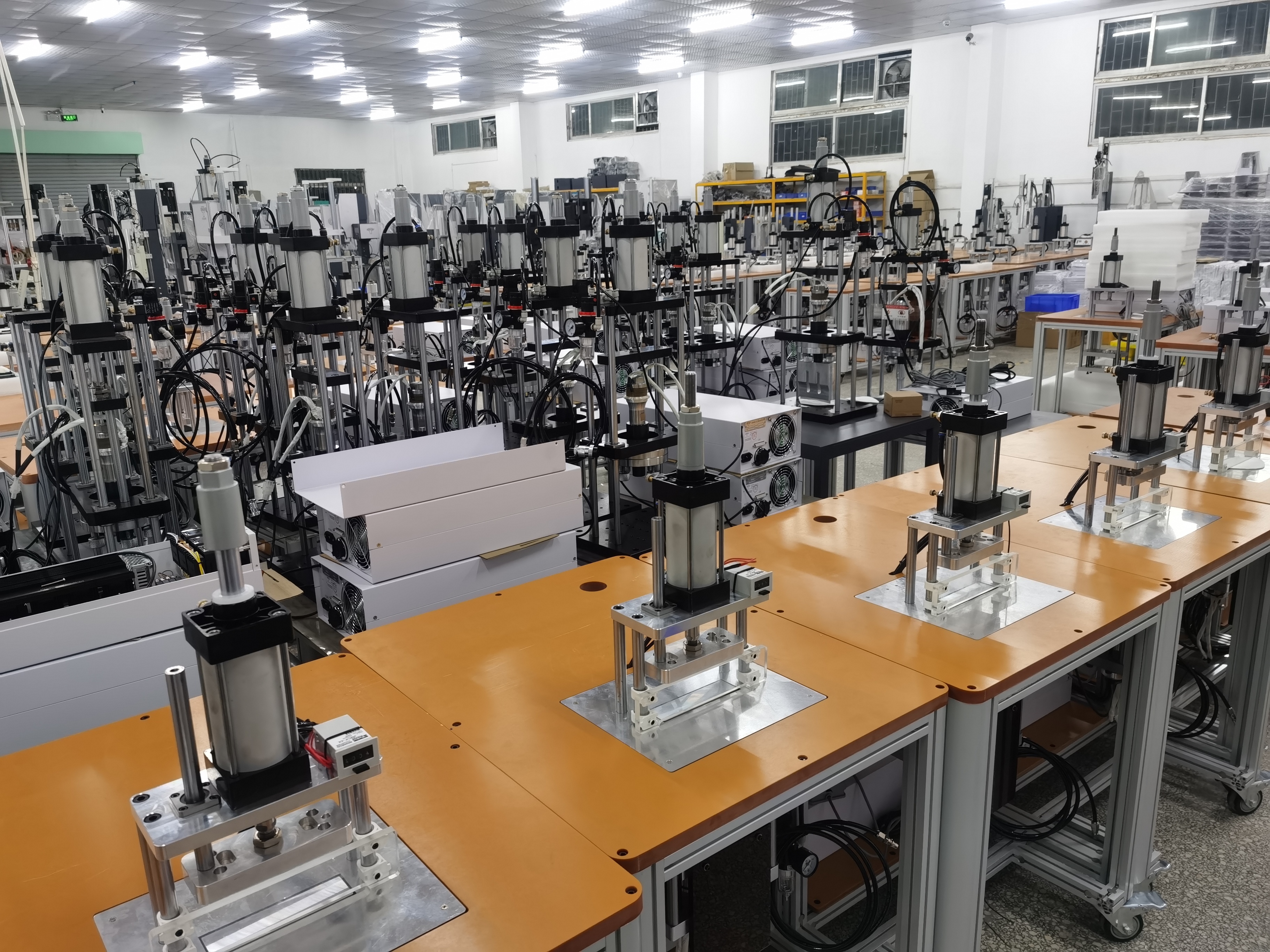 Line-sealing Machine Voltage: Ac220 Volt (V)