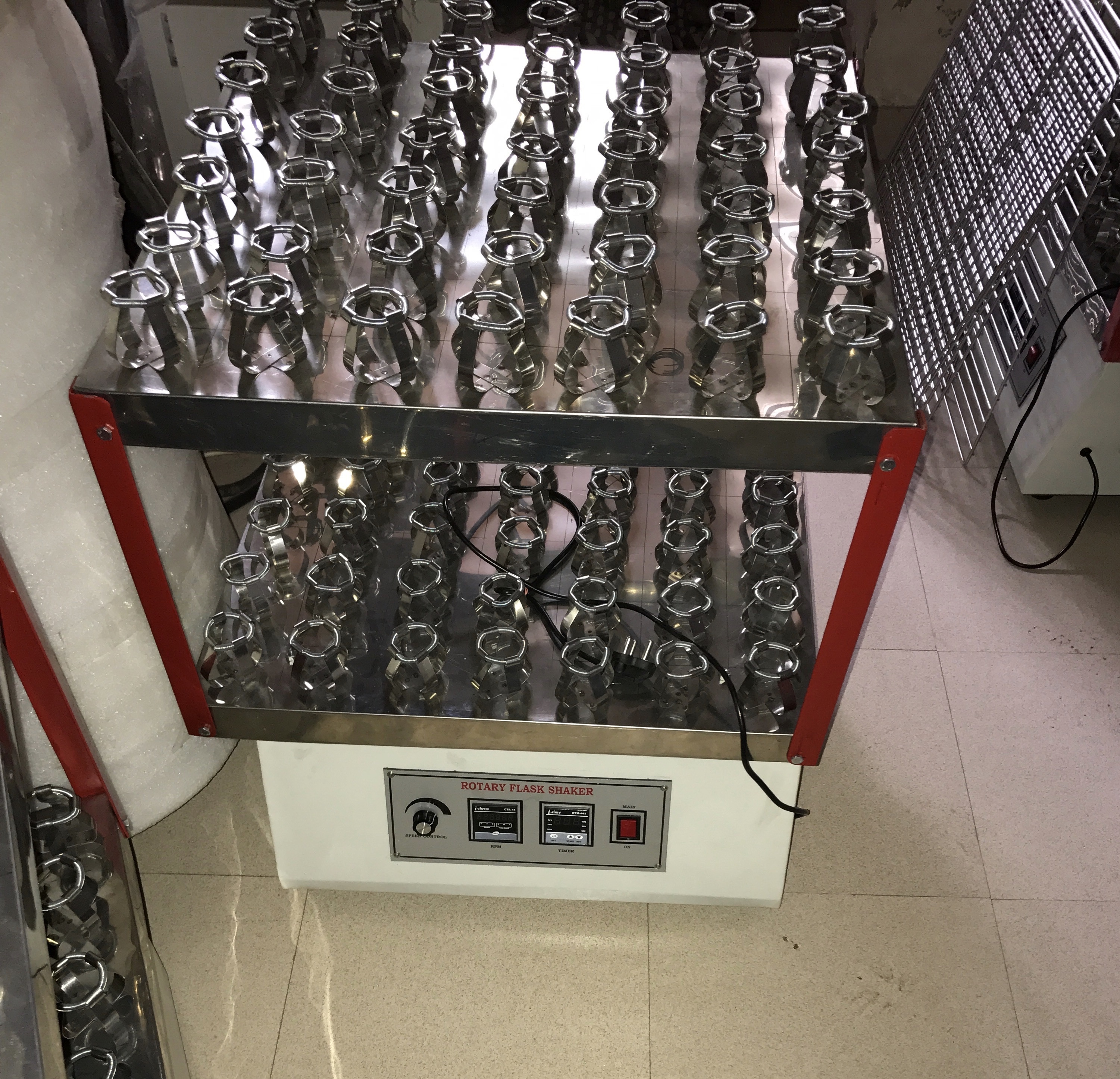 Muticolor Rotary Shaker Machine