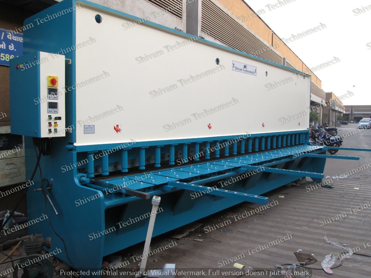 Hydraulic Metal Sheet Shearing Machine - Automatic Grade: Semi-automatic