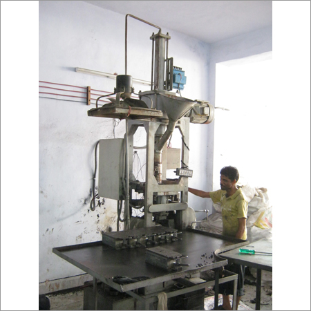 PVC Vertical Injection Moulding Machine