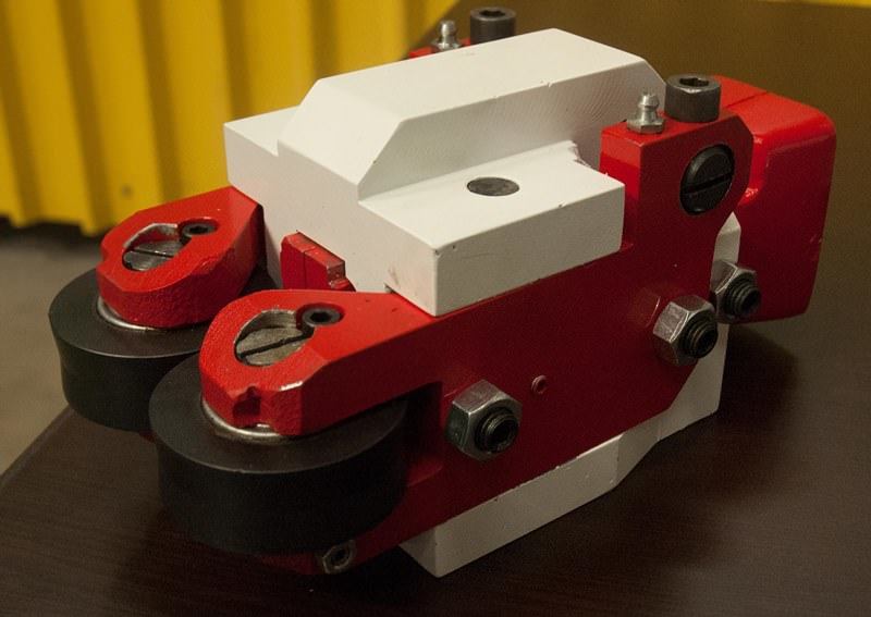 Roller Guide Box - Durable Design For Smooth Operation | Easy Installation In Continuous Rolling Applications