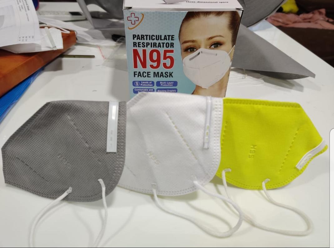Kn95 Face Mask - 5-layer Non Woven Fabric With High Density Meltblown, 99% Bacterial Filtration Efficiency, Adjustable Nose Clip & Earloop, Moisture-proof, Anti-dust, Pm2.5 Protection, Ce Certified, Disposable For Adults