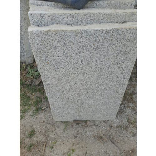 Garden Paving Stone - Granite Material, 50mm Thickness, Grey Color - Plain Pattern, Durable Design for Outdoor Hardscaping