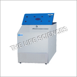 बर्फ निर्माता