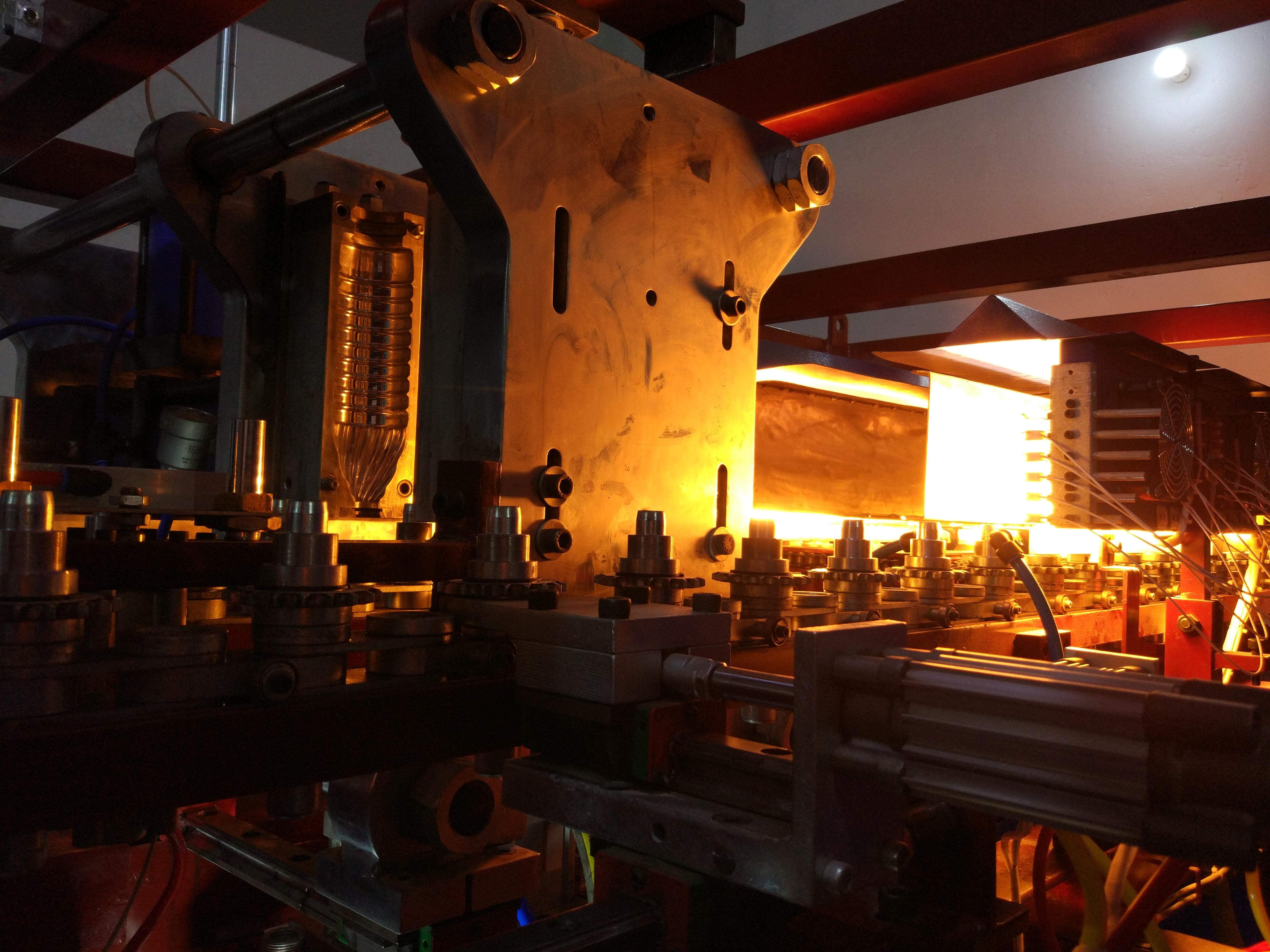 Automatic Pet Blow Moulding Machine - Mild Steel, 1800-2000 Pcs/min Production Capacity, Blue Color | Fully Automatic, Robust Design, Suitable For Various Bottle Types