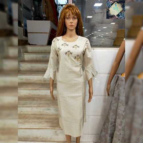 महिलाओं के डिजाइनर कुर्ती