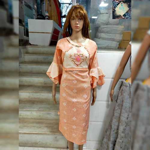 फैंसी लॉन्ग कुर्तियाँ