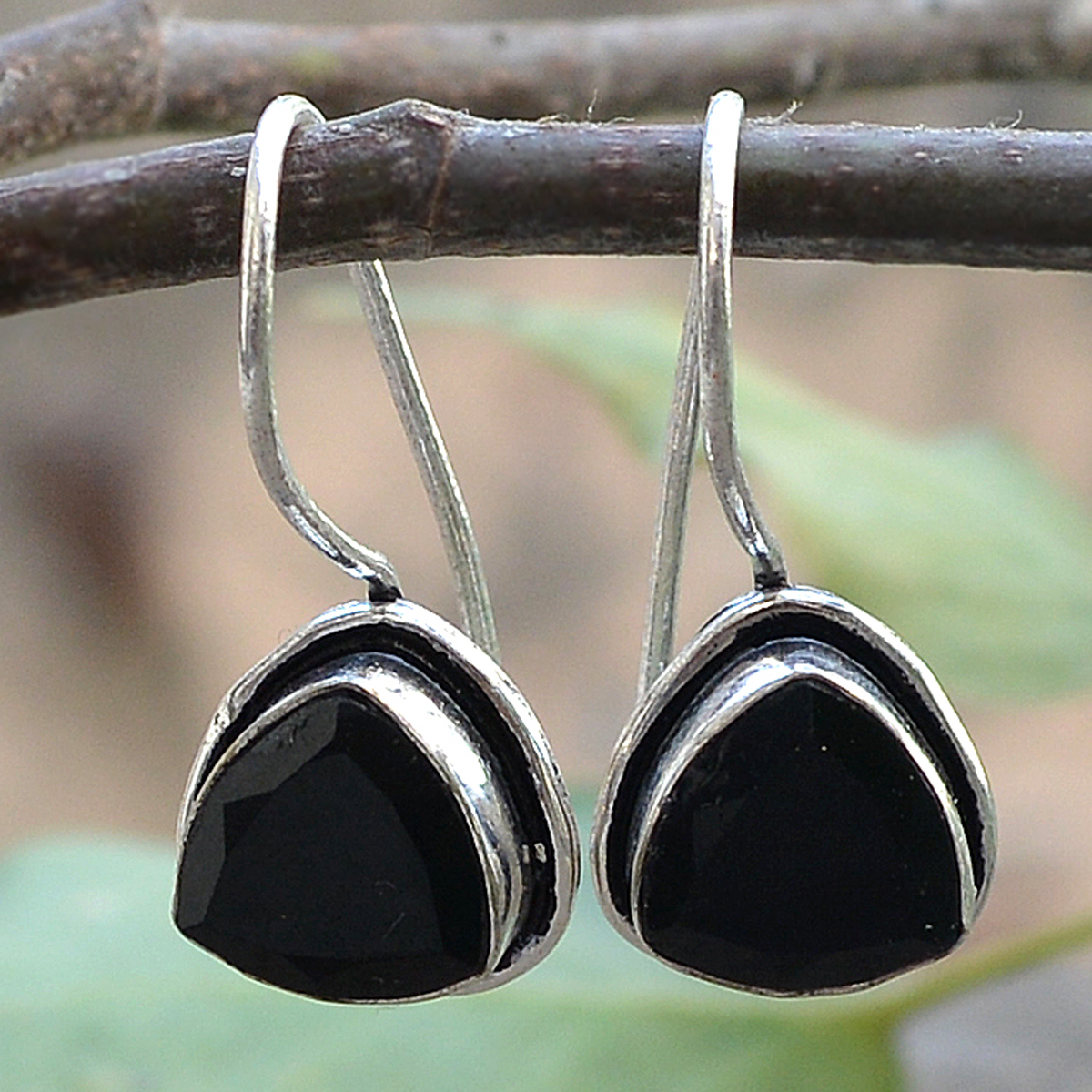 Black Onyx Earring Pg-122595 Gender: Women