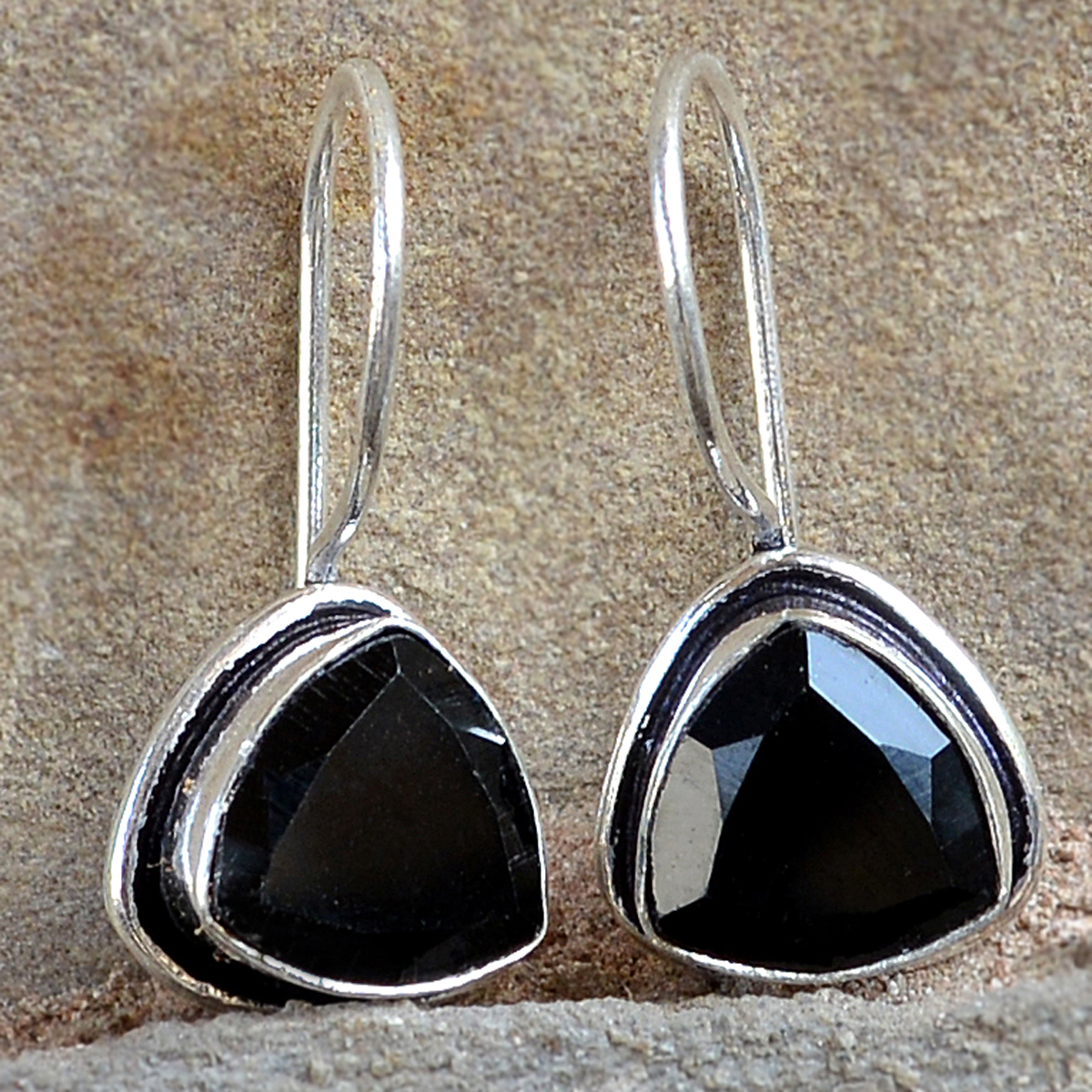 Black Onyx Earring Pg-122595 Gender: Women