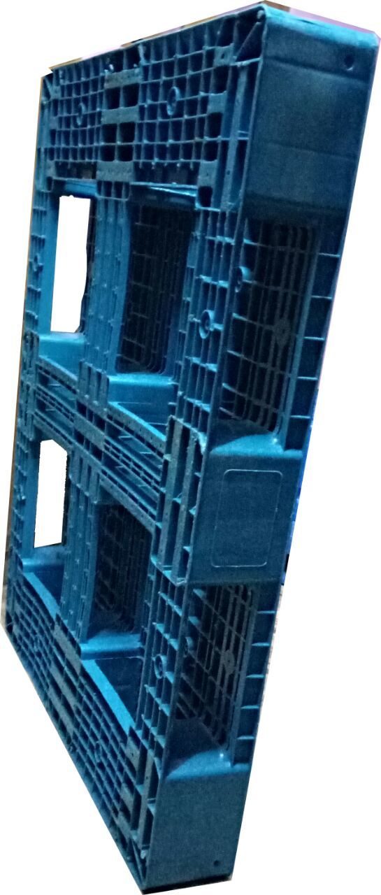 Used Plastic Pallet - 1300x1100x150 Mm Blue & White | Double Deck 4-way Entry 3000 Kg Load Capacity Ideal For Pharmaceuticals Dairy Chemicals Food Processing And Logistics