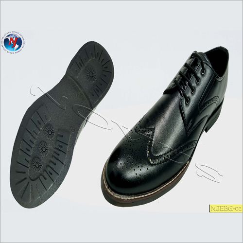 ब्लैक नोवस ब्रोग शू एडिसन