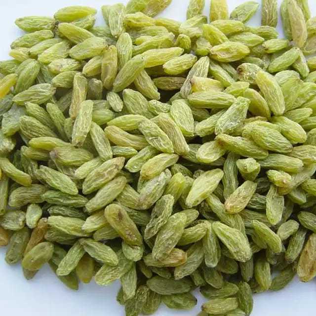 Golden Raisin - Dried Grape Berries, Golden Color, Sweet Taste, Moisture-retaining | Ideal For Snacking And Baking Uses