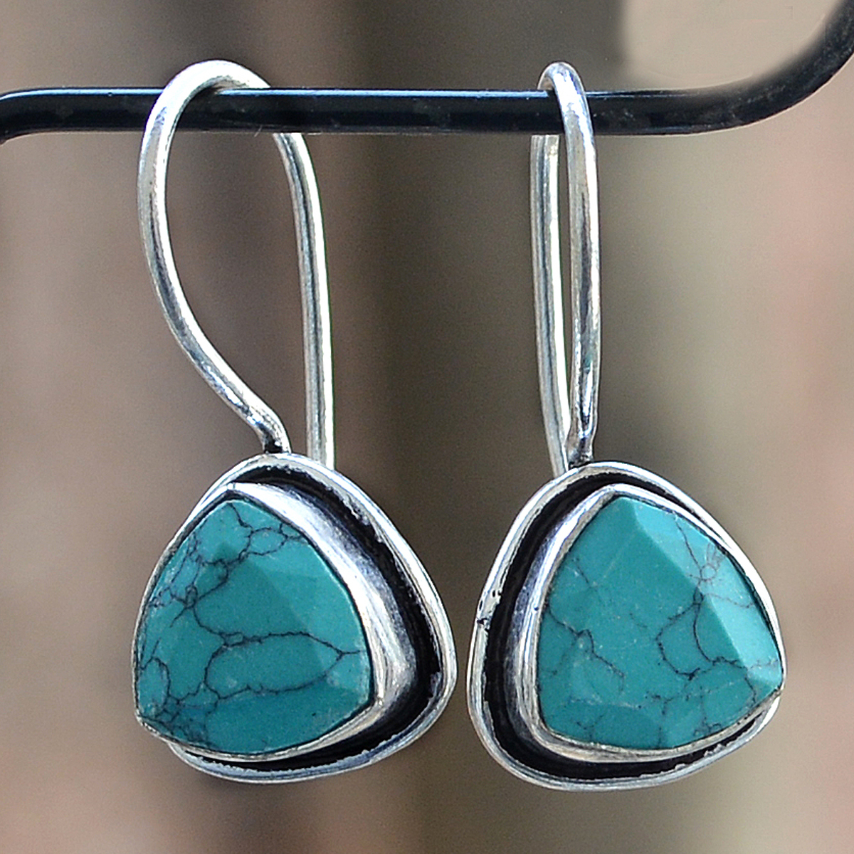 Manmade Turquoise Earring Pg-122596 Gender: Women