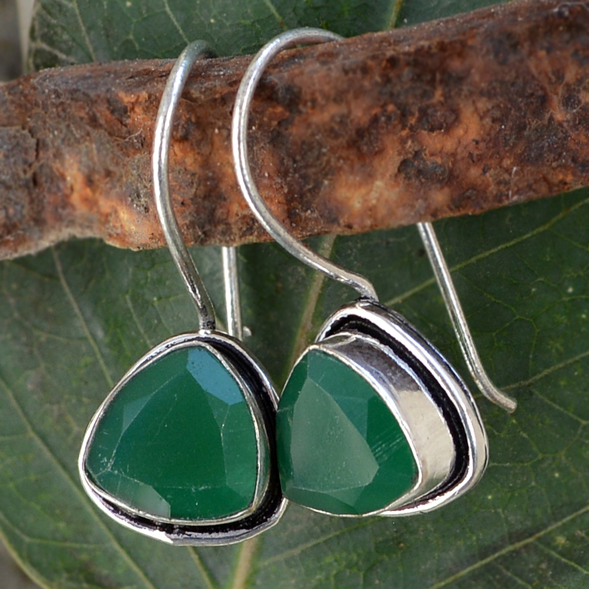 Green Onyx Earring Pg-122599 - 1.1x2.2 Inch Sterling Silver Dangle Earrings, Perfect For Anniversary, Engagement, Gift, Wedding Celebrations