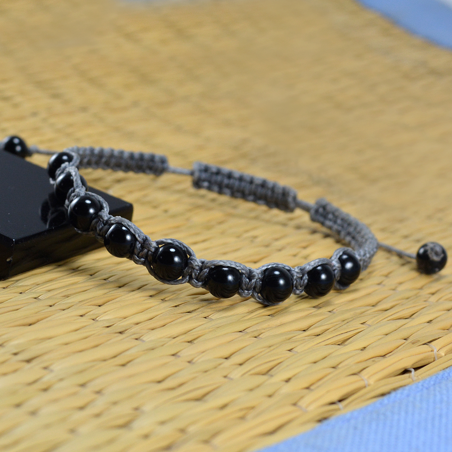 Black Onyx Gemstone Stretchable Bracelet Pg-133386